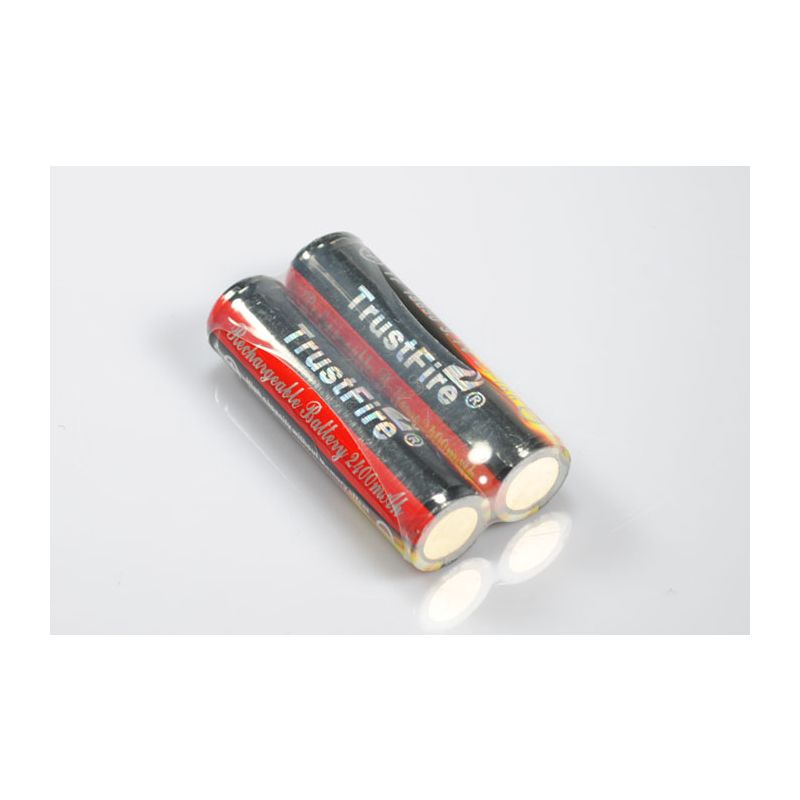 Batteries rechargeables Trustfire 18650 Li-ion haute capacité 2400mAh avec carte de protection PCB sans effet mémoire