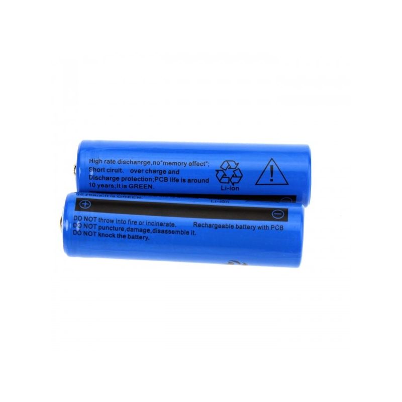 Batteries rechargeables Ultrafire TR 3000mAh 3.7V Li-ion haute capacité recharge rapide solution énergétique