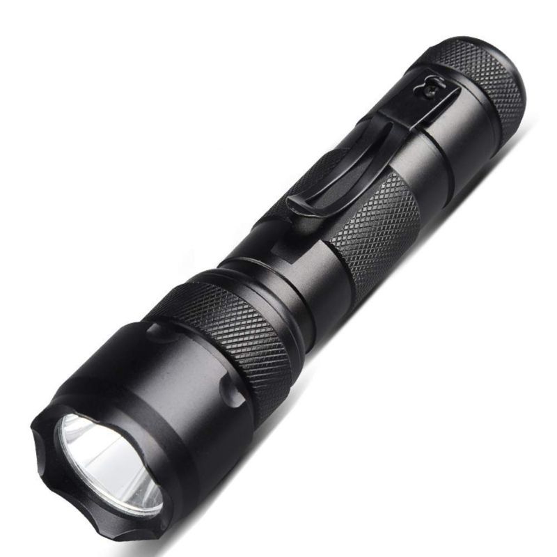Découvrez la lampe UltraFire WF-502B.2 avec Osram LED infrarouge 940nm zoomable pour observation de la faune