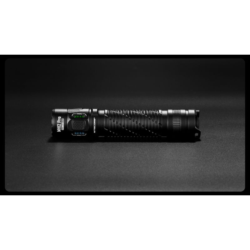 Nitecore MH12 Pro Lampe de poche 3300 lumens rechargeable USB-C idéale pour aventures en plein air et urgences