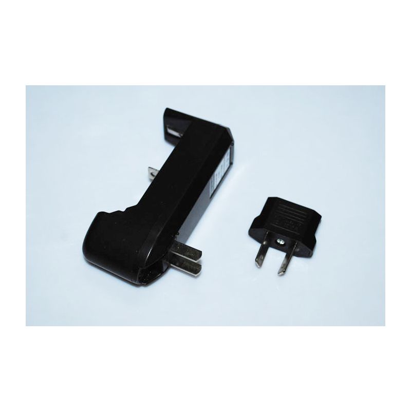 Chargeur Polyvalent UltraFire Noir pour Batteries 18650 16340 AA avec Protection Surcharge et Entrée AC 110V–240V