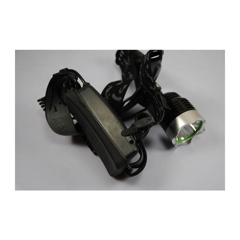 Phare LED UltraFire A1 1200 Lumens haute puissance noir aluminium 3 modes aventure nocturne imperméable ajustable
