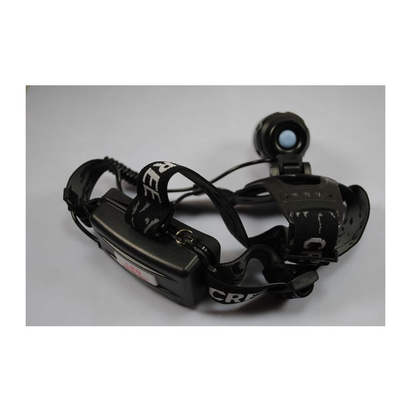 Phare LED UltraFire A1 1200 Lumens haute puissance noir aluminium 3 modes aventure nocturne imperméable ajustable