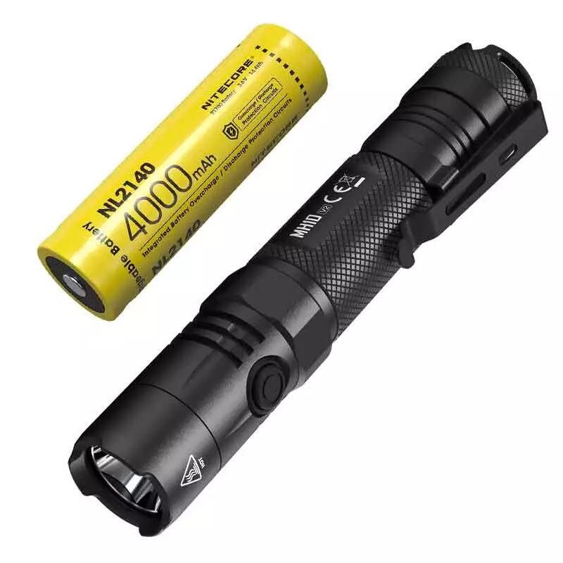 NITECORE MH10 V2 lampe torche LED 1200 lumens design compact USB-C lampe de plein air fiabilité durable