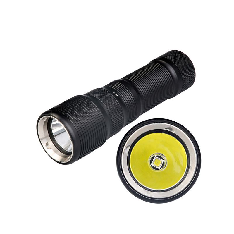 Lampe plongée TrustFire TR-DF008 700 lumens LED avec interrupteur magnétique en alliage aluminium étanche IPX8
