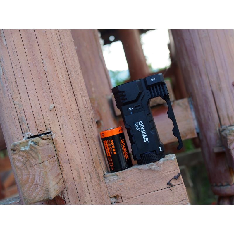 Manker Ranger MK39 II projecteur combiné portable design robuste rechargeable USB lampe longue portée LED