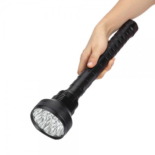 UltraFire 28T6 Lampe de poche LED haute puissance 40000 lumens 5 modes lampe durable pour camping et randonnée en extérieur