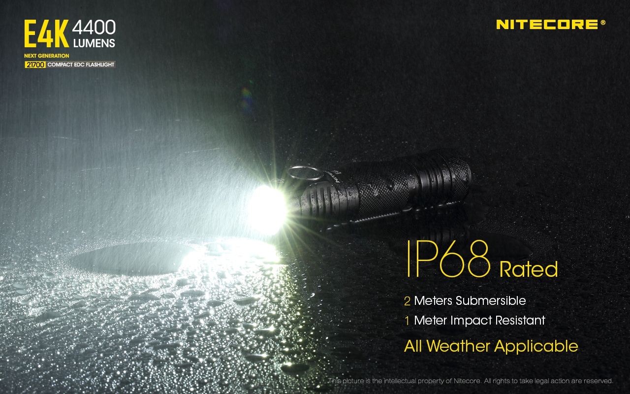 Nitecore E4K 4400 Lumens Lampe de poche EDC compacte, portable et durable avec système optique avancé
