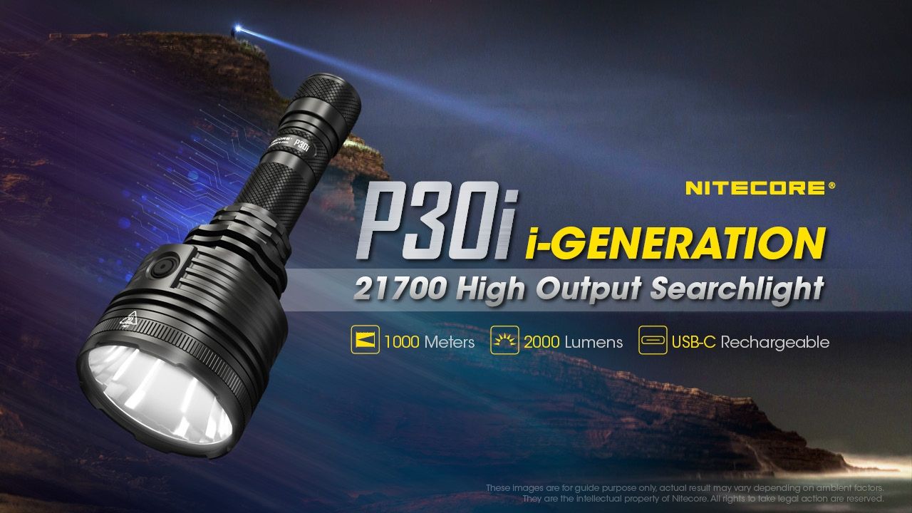Découvrez la lampe torche tactique Nitecore P30i à LED XHP35 HI de 2000 lumens avec une portée de 1000 mètres, un éclairage extérieur robuste.