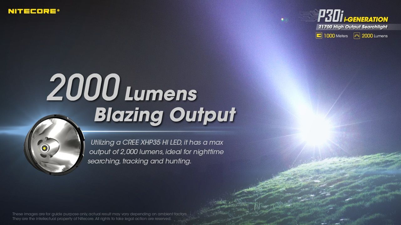 Découvrez la lampe torche tactique Nitecore P30i à LED XHP35 HI de 2000 lumens avec une portée de 1000 mètres, un éclairage extérieur robuste.