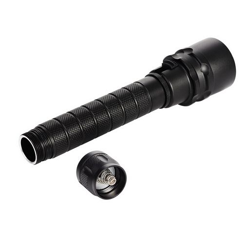 Illuminate Adventures SK68 Q5 LED Lampe torche portable mini ZOOM 6000 lumens, durable et étanche pour le camping