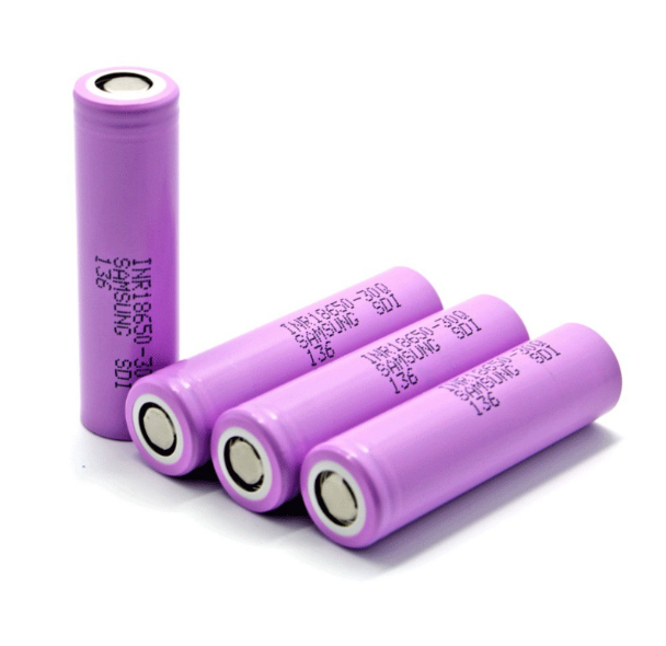 Pack de 4 Batteries 18650 30Q 3.7V 3000mAh Rechargeables | Haute Performance pour Vapoteuse, Lampe de Poche