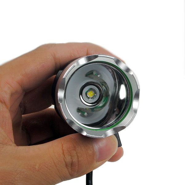 EternalFire BH01 T6 Lampe de Vélo LED 1800 Lumens Étanche Noir pour la Sécurité à Vélo et les Activités de Plein Air