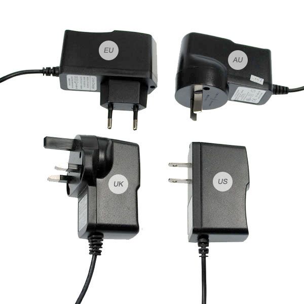 Chargeur Li-ion 8.4V 1000mA Recharge rapide Lumière de vélo Sécurité Anti-surchauffe International Portable