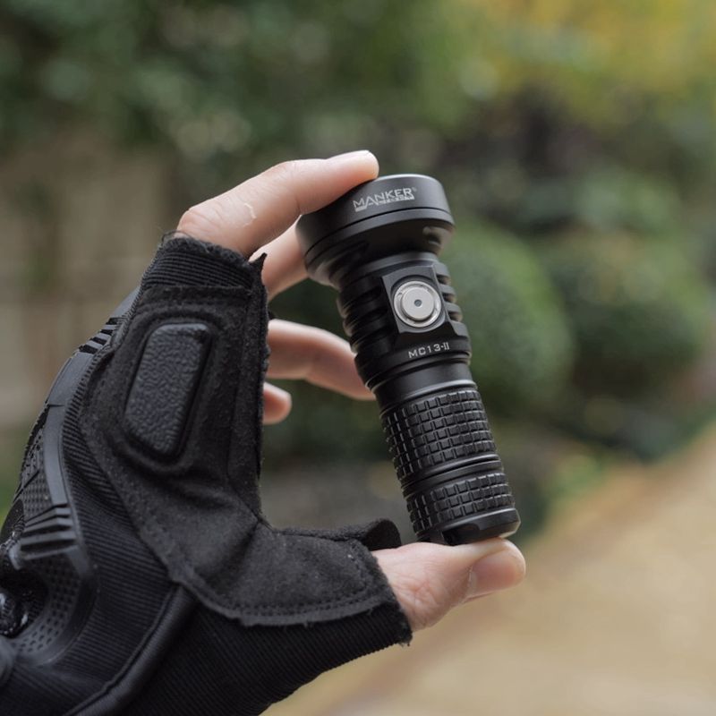 Manker MC13 II Lampe torche LED 4600 Lumens LUMINUS SBT90 GEN2 USB Type-C Lampe de camping et de recherche et sauvetage