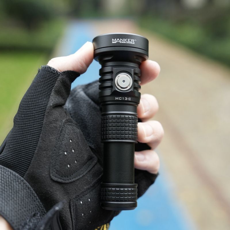 Manker MC13 II Lampe torche LED 4600 Lumens LUMINUS SBT90 GEN2 USB Type-C Lampe de camping et de recherche et sauvetage