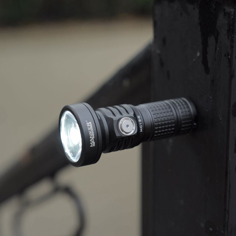 Manker MC13 II Lampe torche LED 4600 Lumens LUMINUS SBT90 GEN2 USB Type-C Lampe de camping et de recherche et sauvetage
